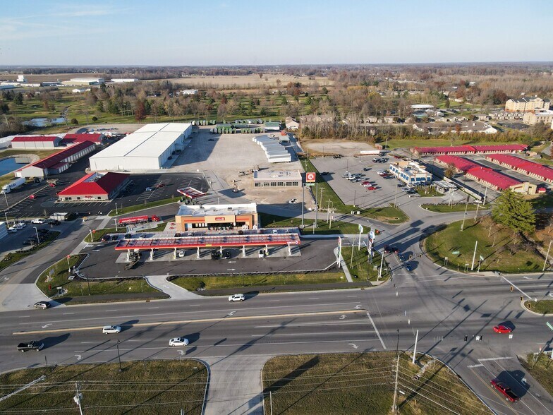 2099 E Tipton St, Seymour, IN à louer - Photo de l’immeuble – Image 3 sur 9