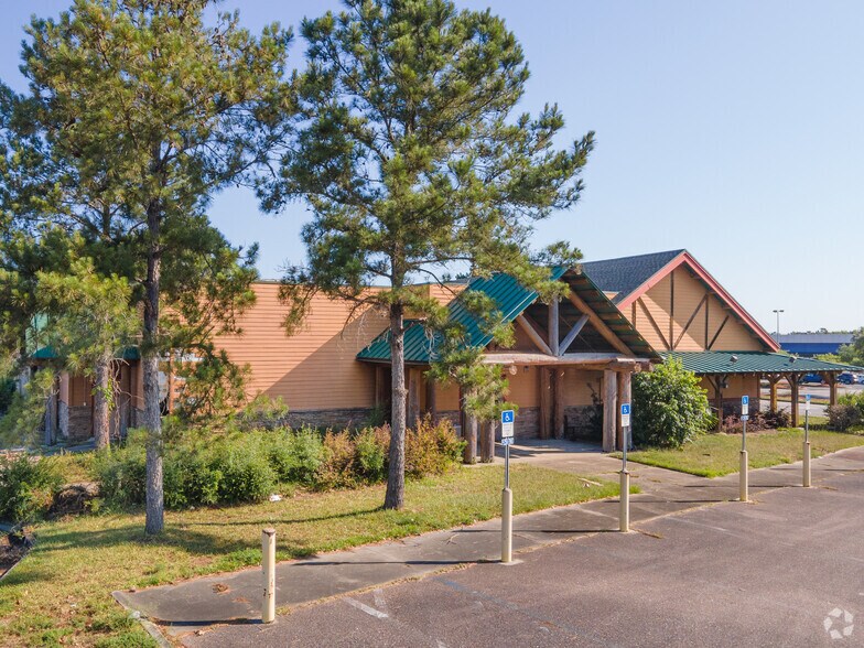 414 Commerce Center Dr, Jacksonville, FL à vendre - Photo de l’immeuble – Image 3 sur 8