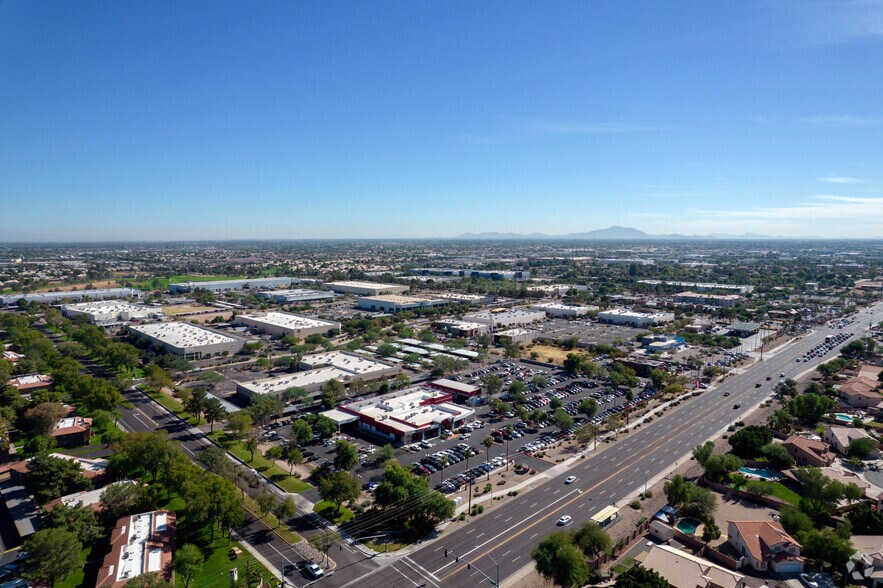 929 N Arizona Ave, Gilbert, AZ à louer - Aérien – Image 2 sur 3