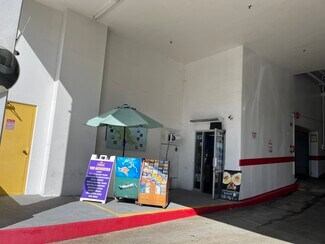 Plus de détails pour 1920 Ala Moana Blvd, Honolulu, HI - Local commercial à louer
