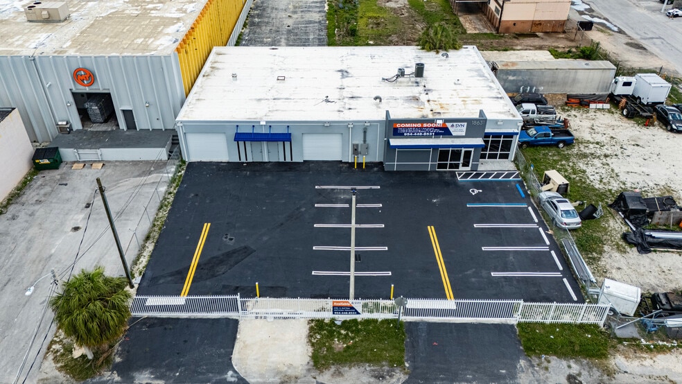 18631-18637 SW 105th Ave, Miami, FL à louer - Aérien – Image 3 sur 10