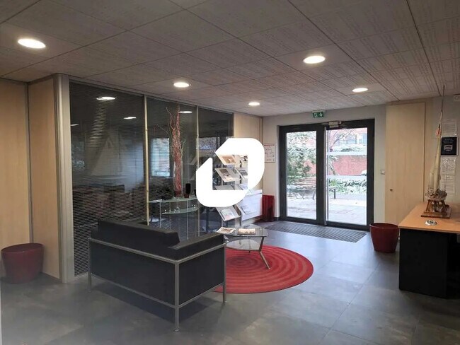 Plus de détails pour Bureau à louer