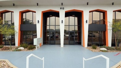 910 W San Marcos Blvd, San Marcos, CA à louer - Vidéo sur l’annonce professionnelle 