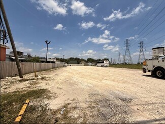 Plus de détails pour 11626 Highway 6, Fresno, TX - Local commercial à louer