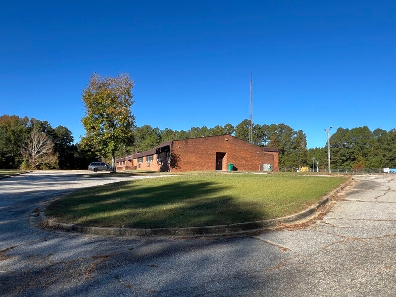 704 State Road S-13-680, Jefferson, SC à louer - Photo de l’immeuble – Image 3 sur 18
