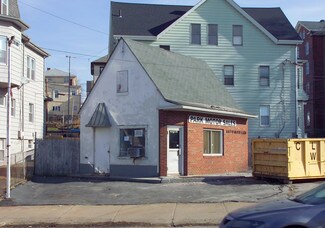 Plus de détails pour 720 S Main St, Fall River, MA - Local commercial à vendre