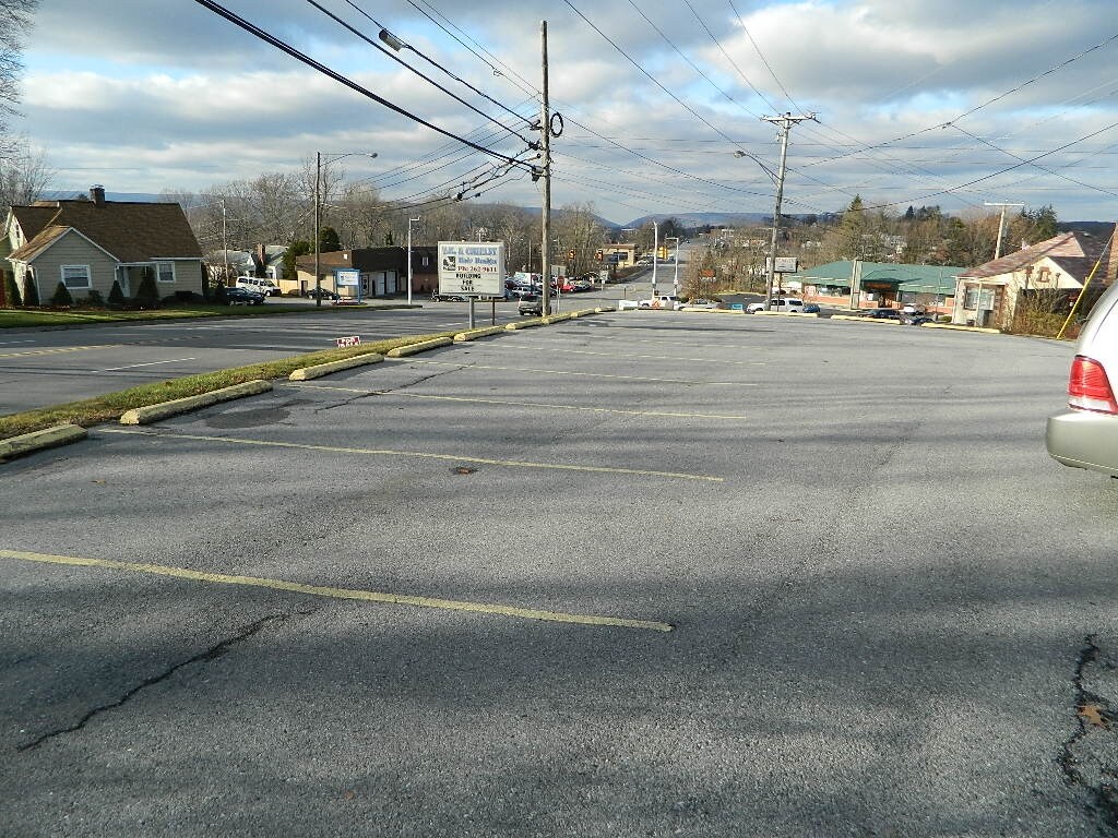 701 Scalp Ave, Johnstown, PA à vendre Photo principale– Image 1 sur 13