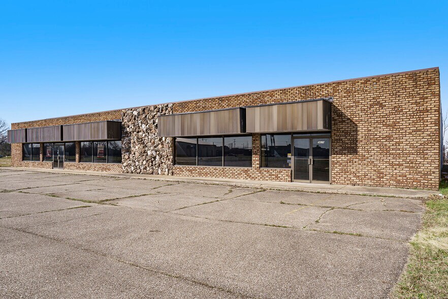 3635 E Cork St, Kalamazoo, MI à vendre - Photo de l’immeuble – Image 3 sur 16