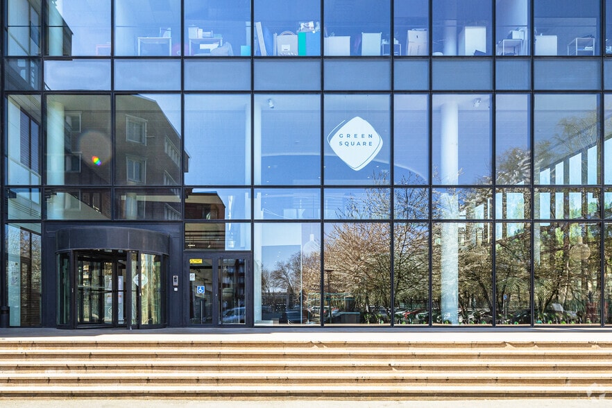 112 Avenue De La Liberté, Maisons-Alfort à louer - Photo de l’immeuble – Image 2 sur 4