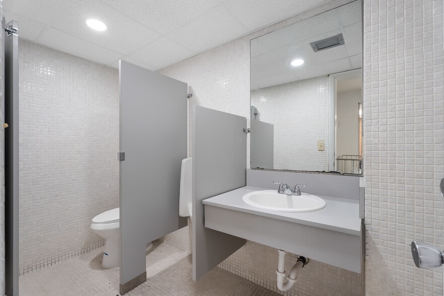 117 Majorca Ave, Coral Gables, FL à vendre - Photo intérieure – Image 1 sur 33