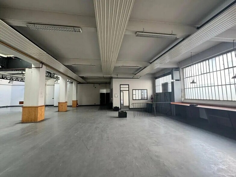 Bureau dans Lyon à louer - Photo de l’immeuble – Image 2 sur 8