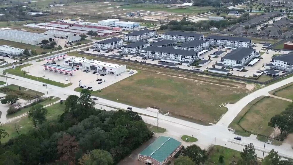 16503 Mueschke Rd, Cypress, TX à vendre - Vidéo sur l’annonce professionnelle – Image 2 sur 7