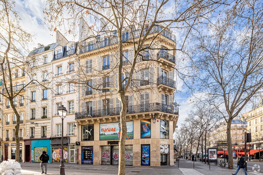 22 Boulevard De Sébastopol, Paris à louer - Photo de l’immeuble – Image 3 sur 6