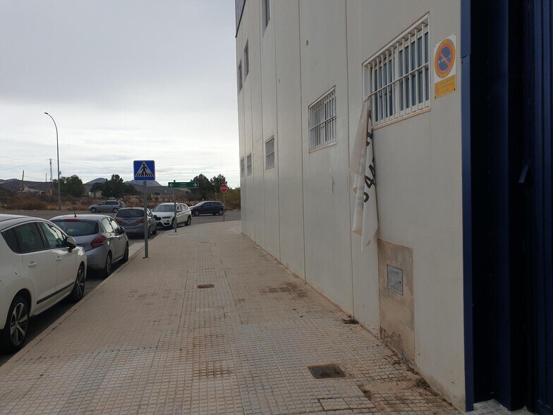 Industriel/Logistique dans MONÒVER, Alicante à vendre - Photo de l’immeuble – Image 1 sur 50