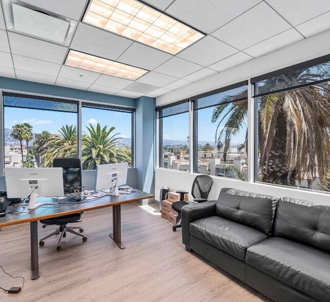 8447 Wilshire Blvd, Beverly Hills, CA à louer - Photo intérieure – Image 2 sur 37
