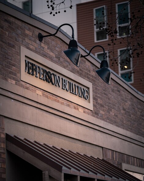 626 Jefferson Ave, Redwood City, CA à louer - Photo de l’immeuble – Image 1 sur 22