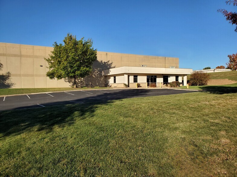 3000 Heartland Dr, Liberty, MO à vendre - Photo de l’immeuble – Image 1 sur 9