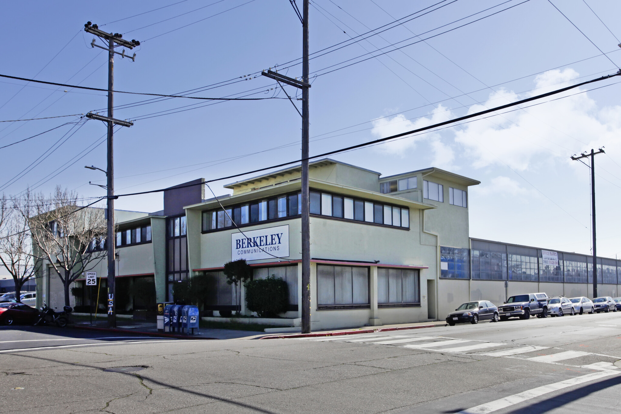 1321 67th St, Emeryville, CA à louer Photo de l’immeuble– Image 1 sur 2