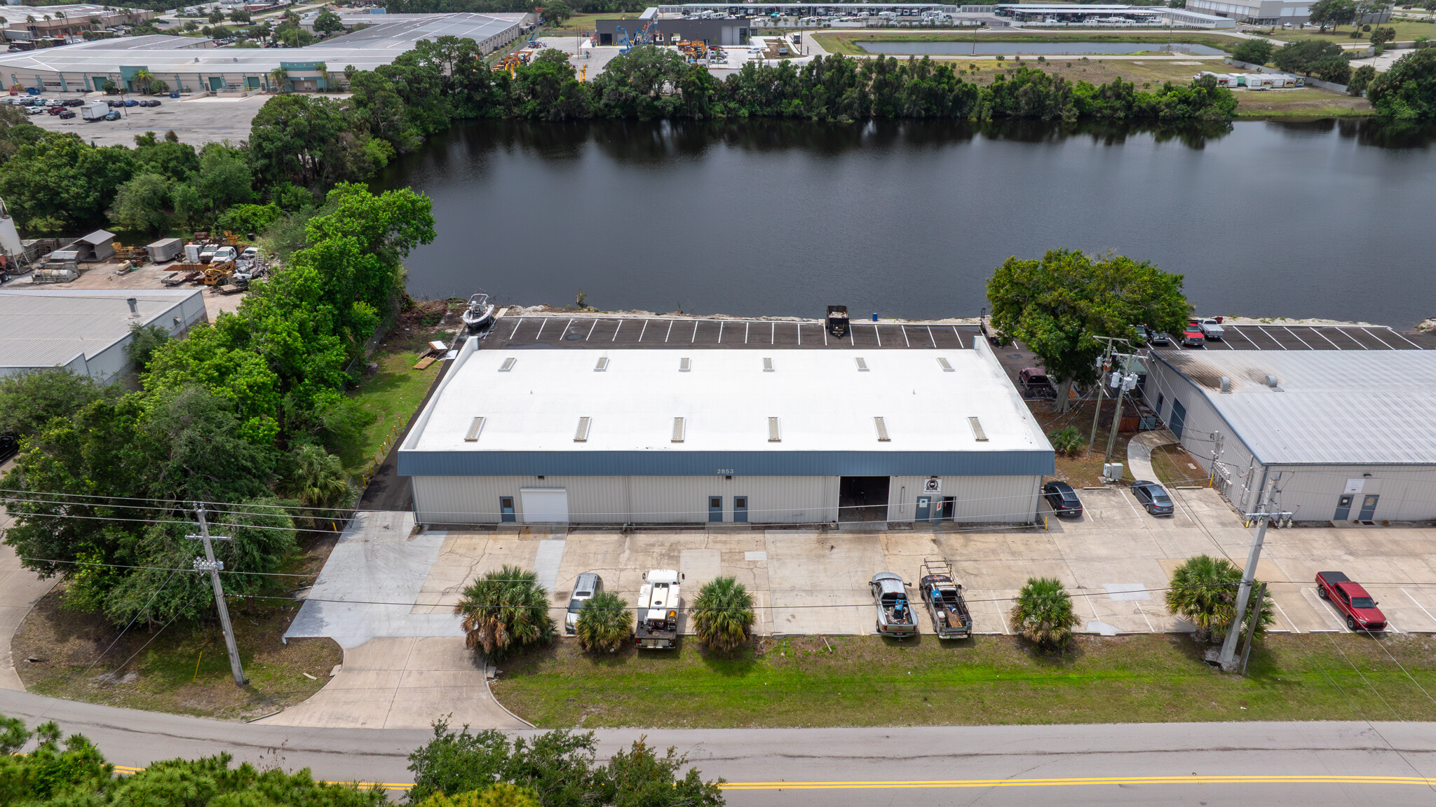 2853 Kirby Cir NE, Palm Bay, FL à louer Aérien– Image 1 sur 23