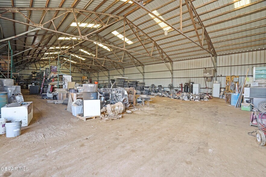 7508 Doniphan Dr, Canutillo, TX à vendre - Photo de l’immeuble – Image 3 sur 42
