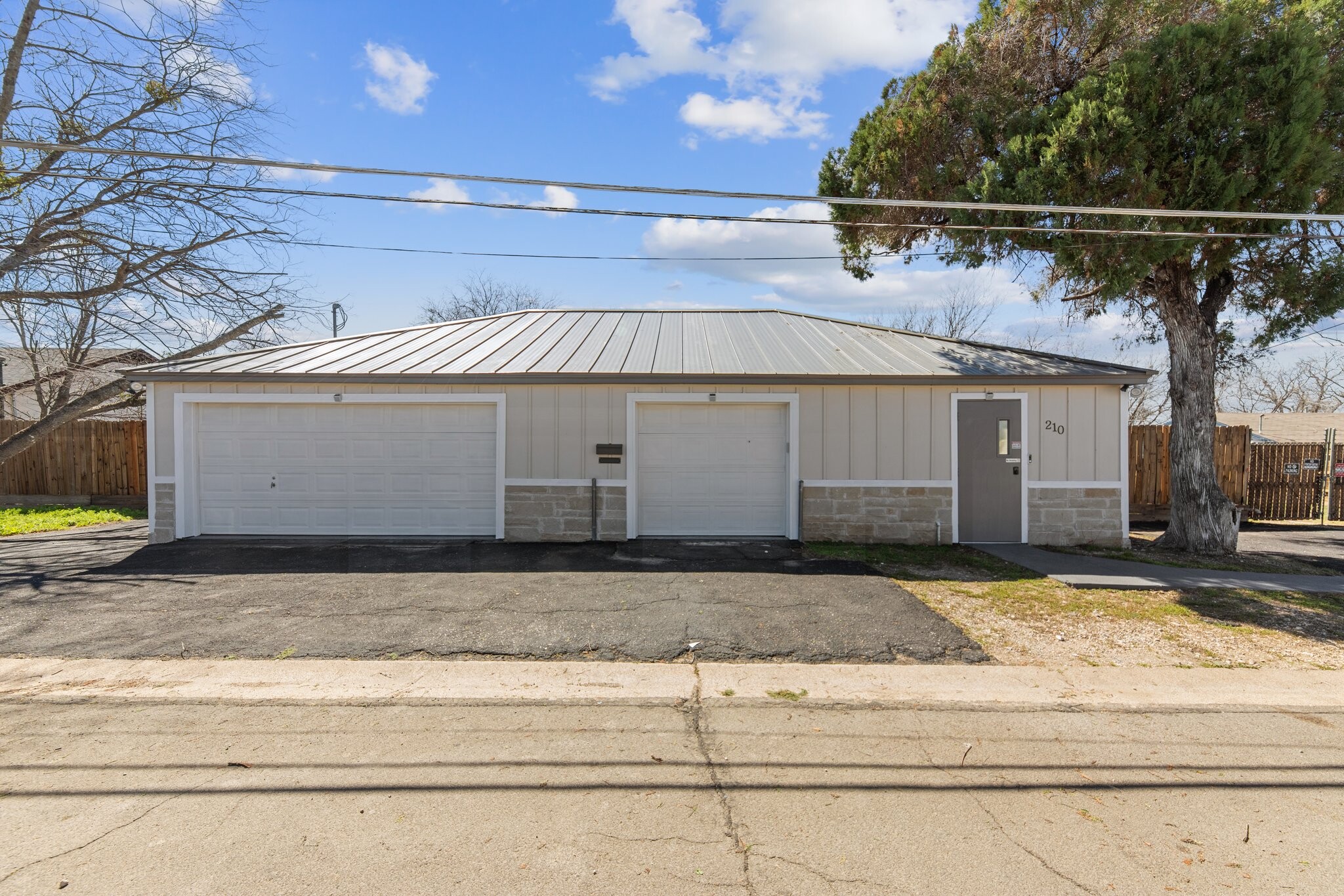 210 W Dunn Ave, Killeen, TX à vendre Photo principale– Image 1 sur 38