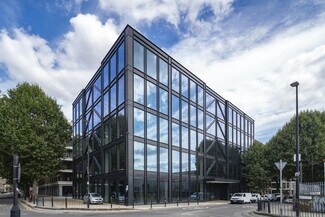 Plus de détails pour 5 Dace Rd, Londres - Bureau à vendre