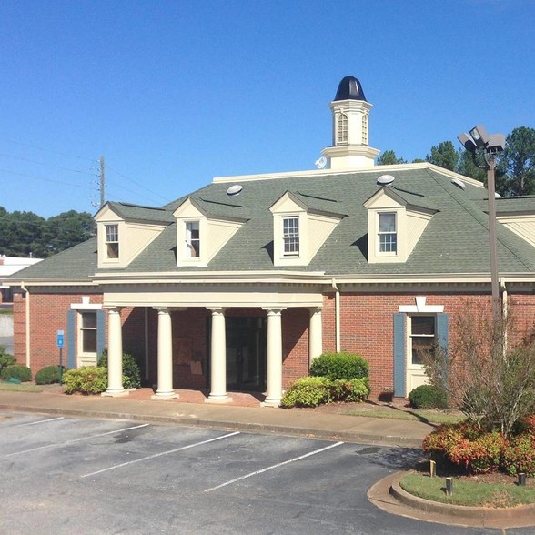 6341 Highway 92, Acworth, GA à louer - Photo de l’immeuble – Image 1 sur 3