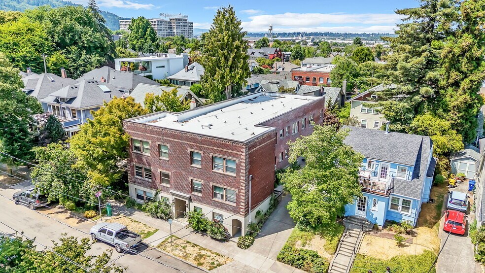 2455 NW Quimby St, Portland, OR à vendre - Photo de l’immeuble – Image 3 sur 17