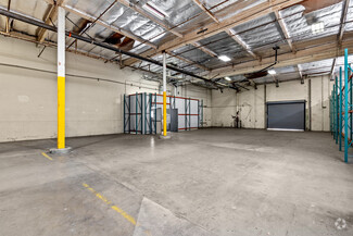 Plus de détails pour 21350 Lassen St, Chatsworth, CA - Industriel/Logistique à louer