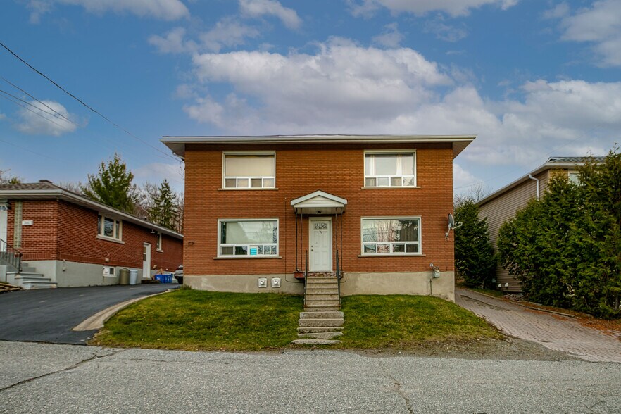 372 Marshall Ln, Sudbury, ON à vendre - Photo de l’immeuble – Image 3 sur 30
