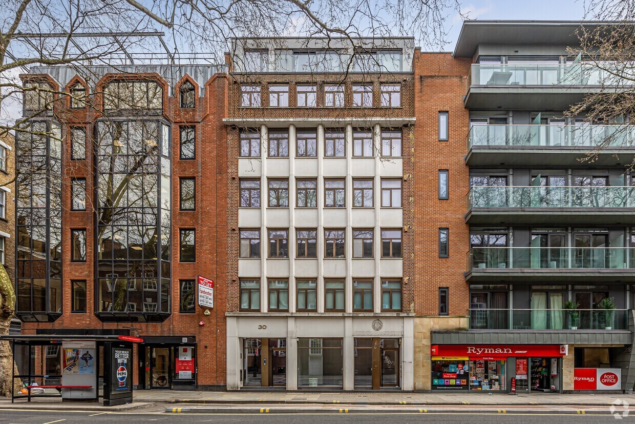 30-32 Grays Inn Rd, Londres à vendre Photo de l’immeuble– Image 1 sur 5