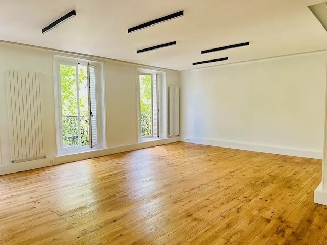 Bureau dans Paris à louer - Photo de l’immeuble – Image 1 sur 16