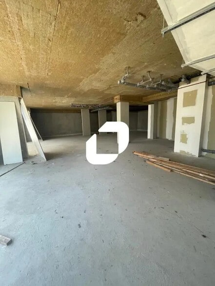 Local commercial dans Gières à louer - Photo de l’immeuble – Image 3 sur 7