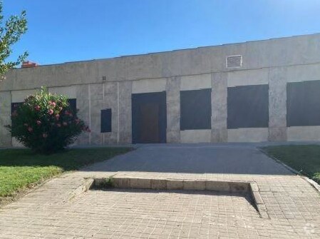 Local commercial dans Fuenlabrada, Madrid à vendre Photo intérieure– Image 1 sur 2