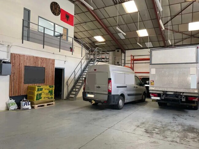 Plus de détails pour 102 Rue Fleury Jay, GRIGNY-SUR-RHÔNE - Local d'activités à louer