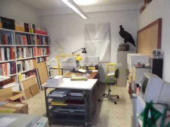 Local commercial dans Cáceres, Cáceres à louer - Photo de l’immeuble – Image 2 sur 11