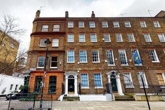 9 John St, Londres à louer Photo de l’immeuble– Image 1 sur 9