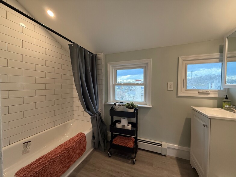9 W Chestnut St, Souderton, PA à vendre - Photo de l’immeuble – Image 2 sur 22