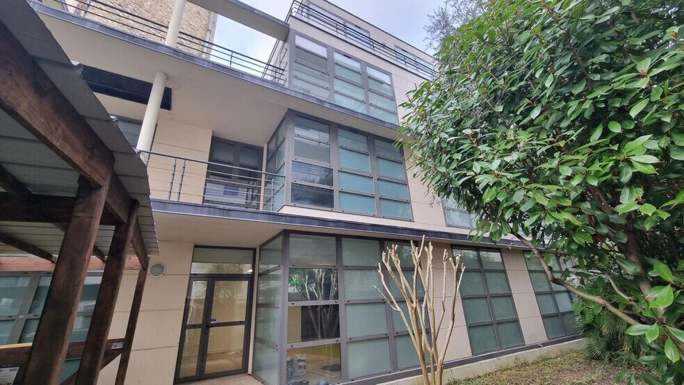 134 Rue Du Point Du Jour, Boulogne-Billancourt à louer - Photo de l’immeuble – Image 2 sur 11