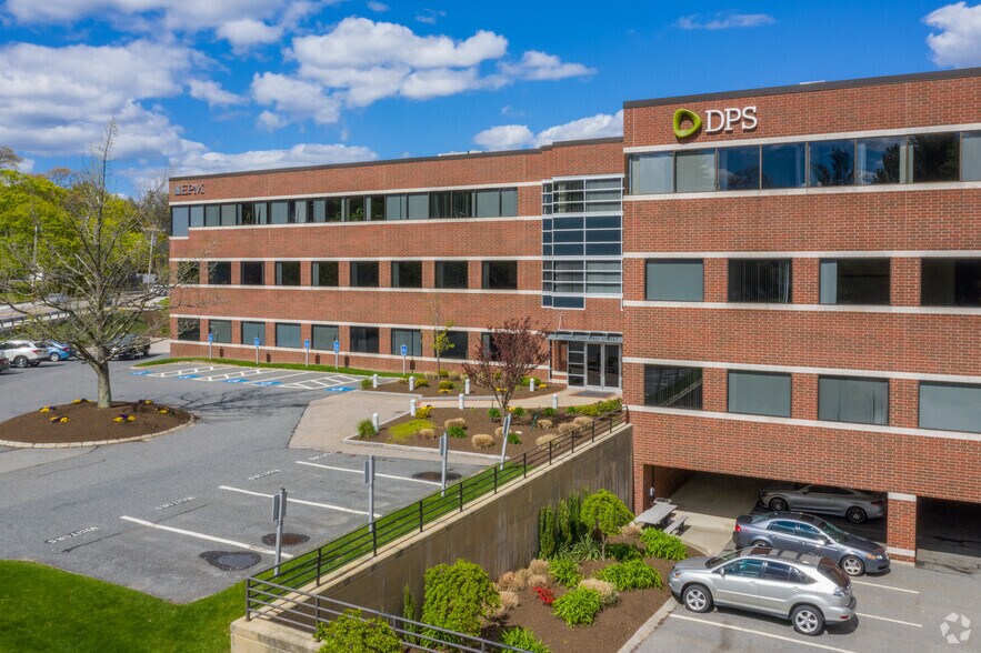959 Concord St, Framingham, MA à louer - Photo de l’immeuble – Image 2 sur 14