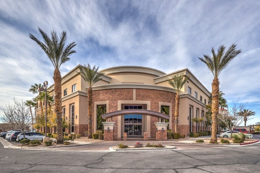 2865 Siena Heights Dr, Henderson, NV à louer - Photo de l’immeuble – Image 2 sur 19