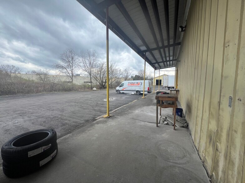 1215 State Fair Blvd, Solvay, NY à vendre - Photo de l’immeuble – Image 2 sur 9
