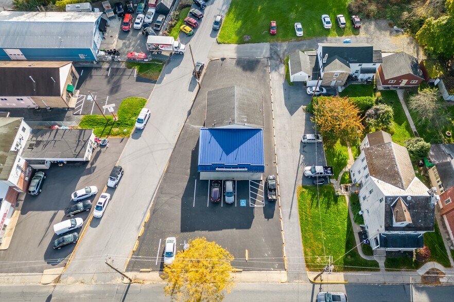106 Main St, Emmaus, PA à louer - Photo de l’immeuble – Image 2 sur 27