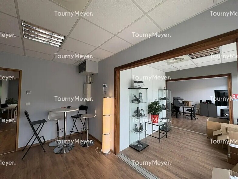 Bureau dans Montrabé à louer - Photo de l’immeuble – Image 3 sur 12