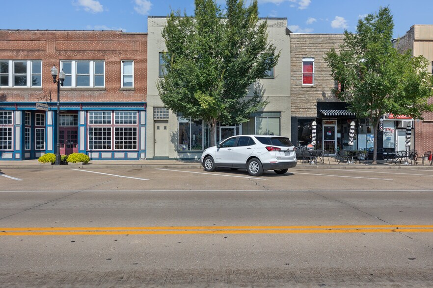 120 N Main St, De Soto, MO à vendre - Photo de l’immeuble – Image 3 sur 27