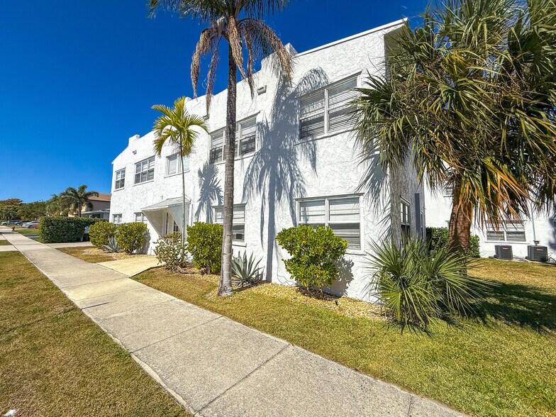 215 S Seacrest Blvd, Boynton Beach, FL à vendre - Photo de l’immeuble – Image 3 sur 20