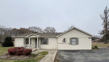 109 Navajo Trl, Indian Trail, NC à louer Photo de l’immeuble– Image 1 sur 7