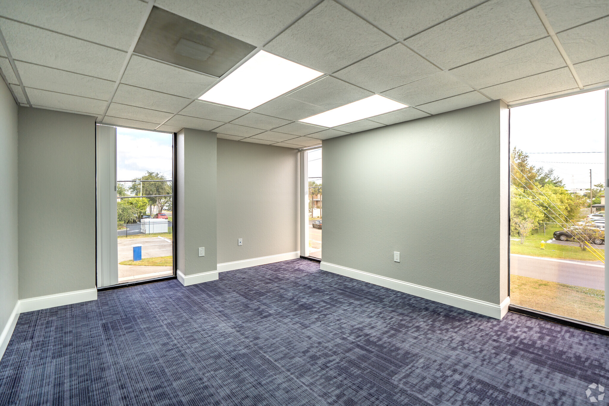 13246 38th St N, Clearwater, FL à louer Photo intérieure– Image 1 sur 1