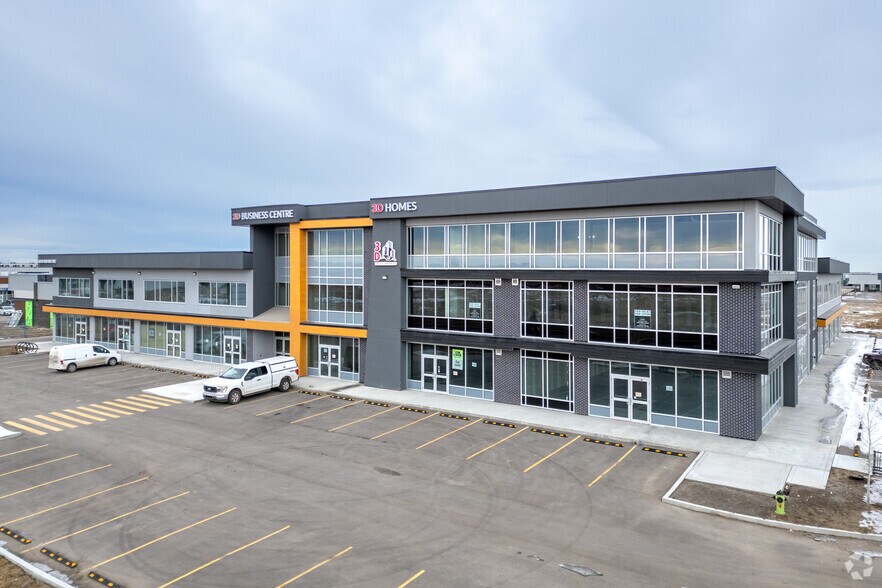 4070 108 Av NE, Calgary, AB à louer - Photo de l’immeuble – Image 3 sur 5