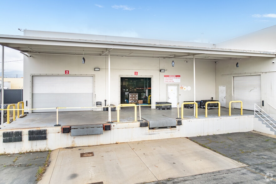 9541 Mason Ave, Chatsworth, CA à louer - Photo de l’immeuble – Image 3 sur 17